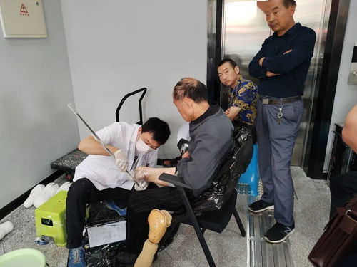 泰兴市残联免费适配假肢矫形器，助力肢体残疾人“站起来”